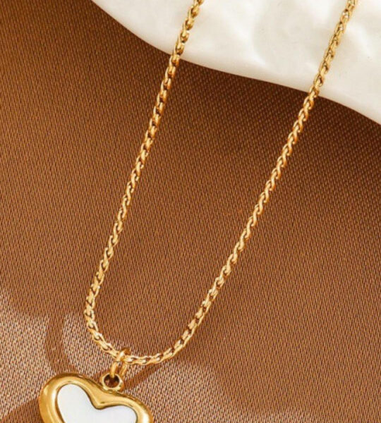 Gold Heart Pendant Necklace