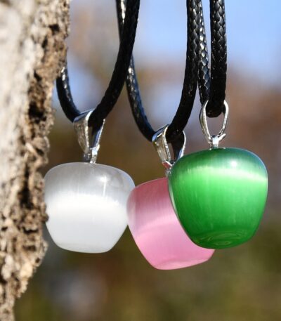 Monalisa Stone Pendant