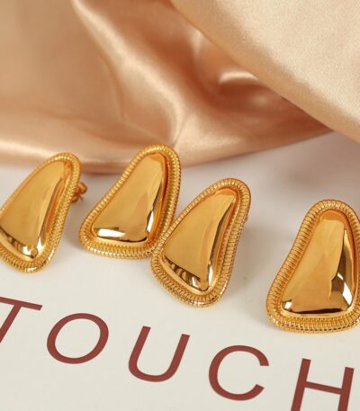 Vintage Gold Plated Teardrop Stud Earrings with Beaded Edge