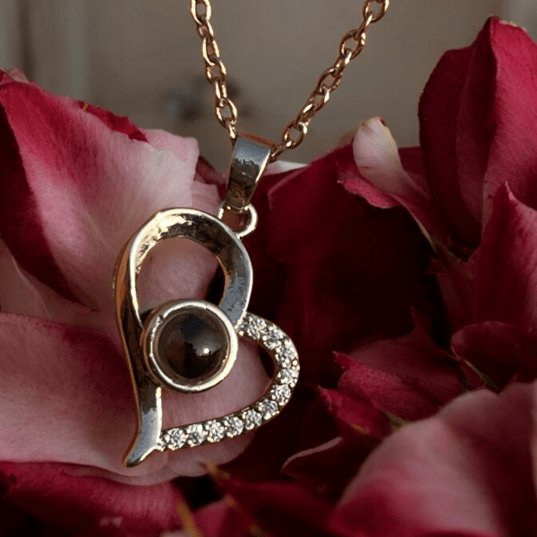 Heart Necklace 'I Love You' in 100 Languages