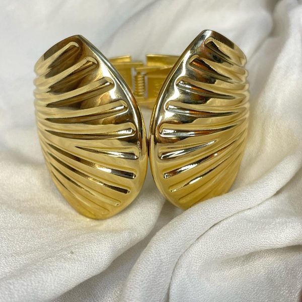Shell Luxe Cuff