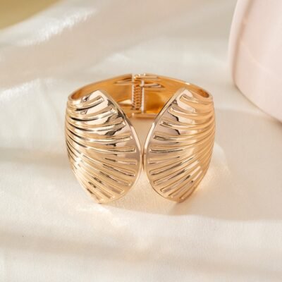 Shell Luxe Cuff