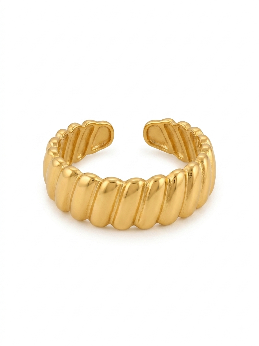 Adjustable gold ring with open band and dimensional ribbed texture